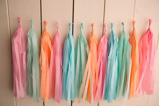 Tassel Banner - glitterpaperscissors