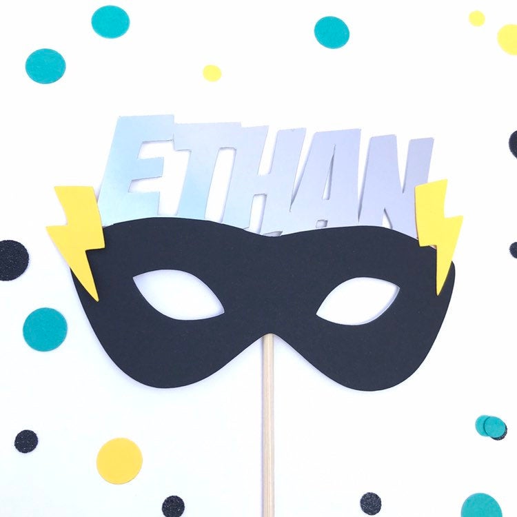 Superhero Cake Topper - glitterpaperscissors