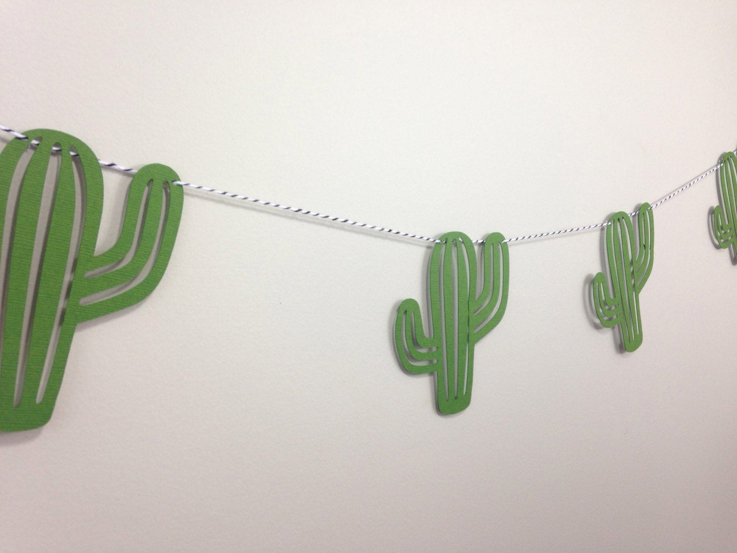 Cactus Paper Garland - glitterpaperscissors