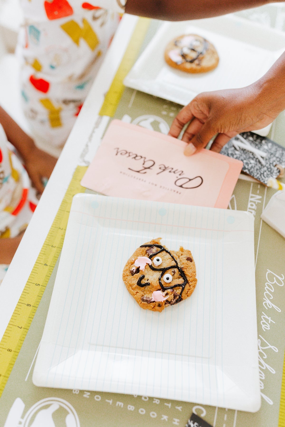 notebook inspired paper plate for last day of school party