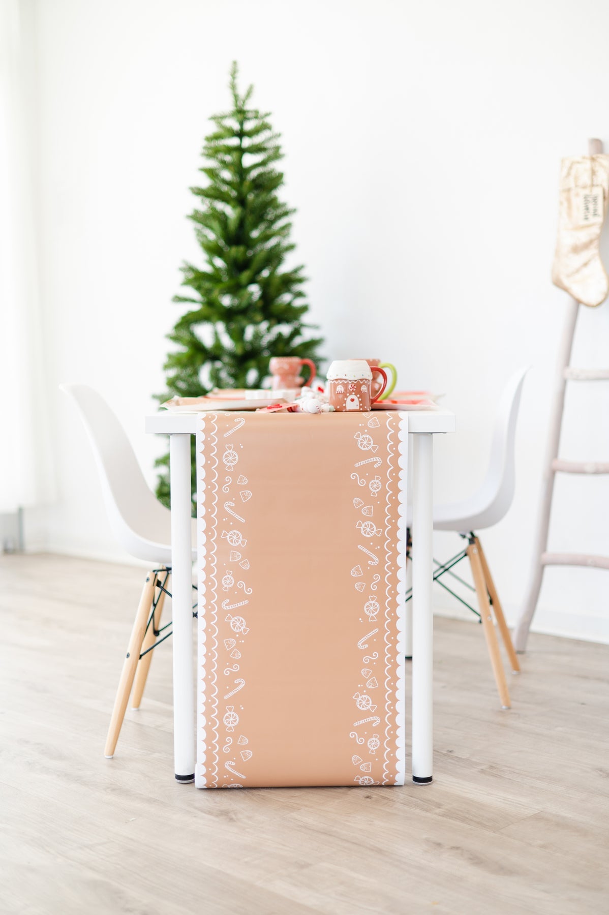 gingerbread table runner