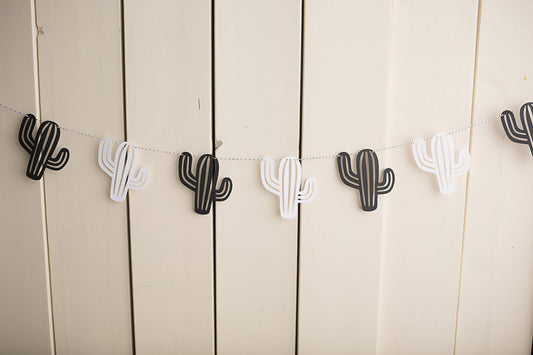 Cactus Paper Garland - glitterpaperscissors