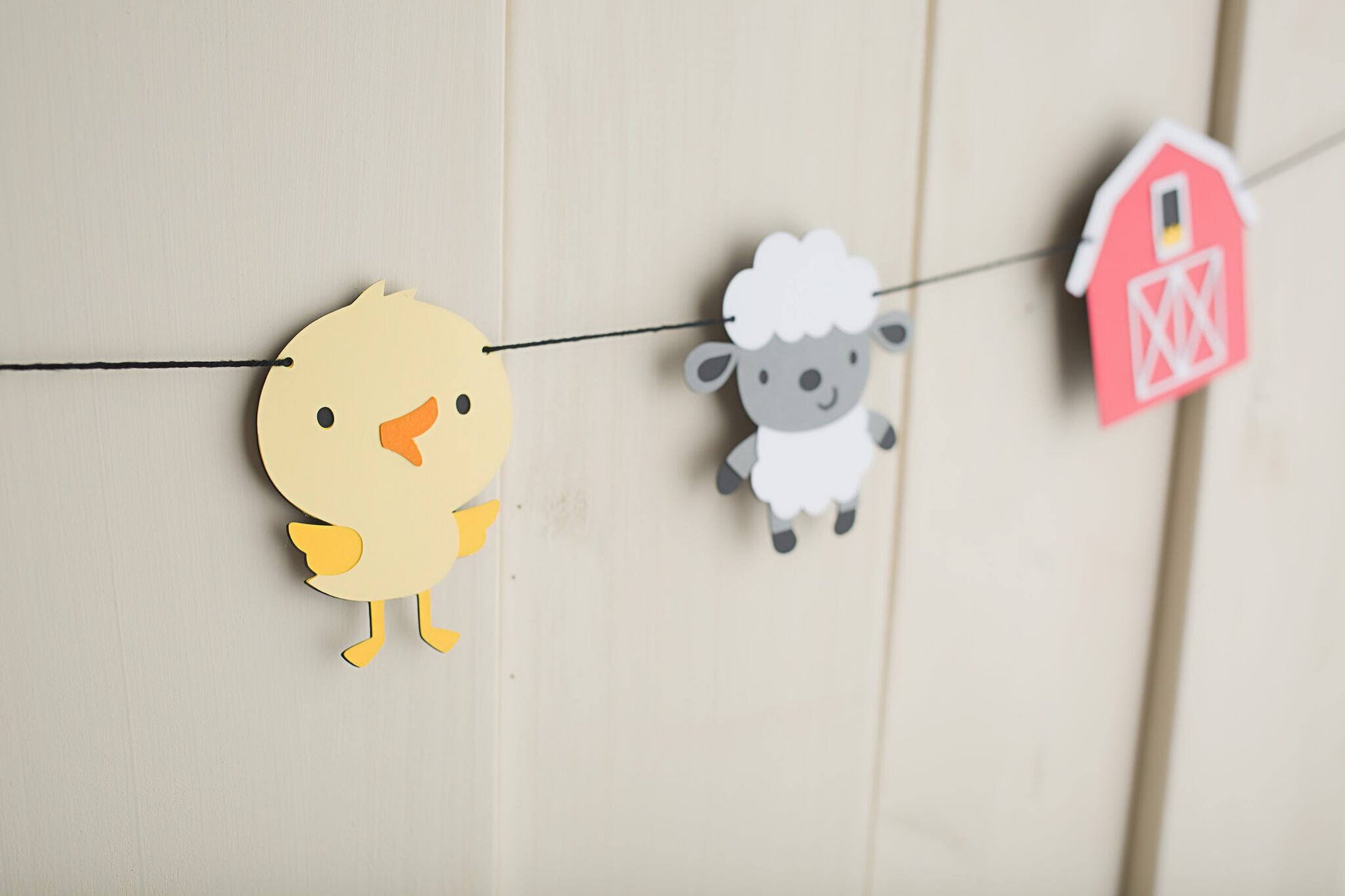Farm Animal Garland - glitterpaperscissors