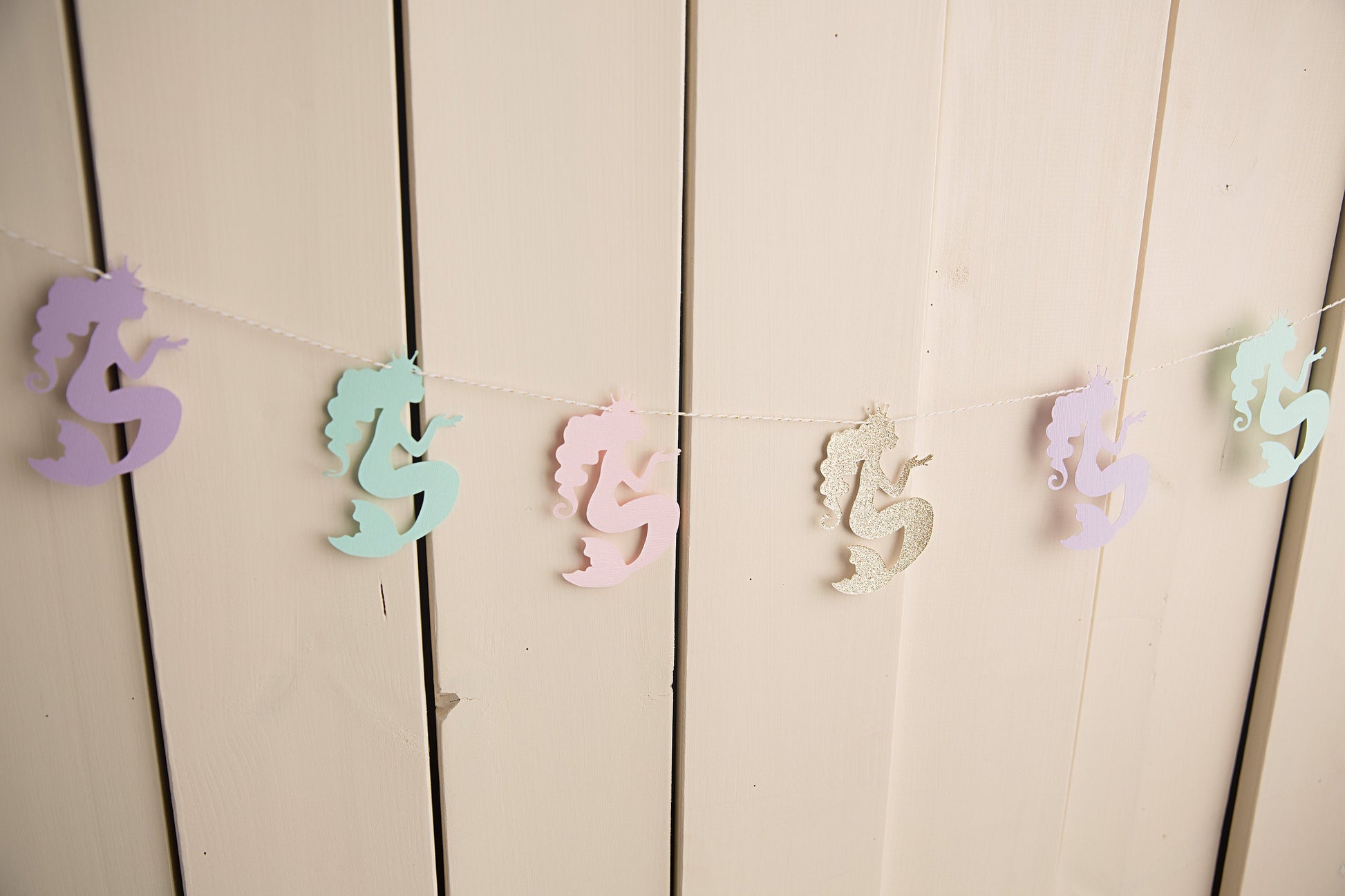 Mermaid Garland - glitterpaperscissors