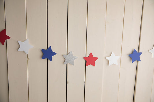 4th of july star garland, red white and blue party decor, Party in the USA theme, Patriotic home decor, independence day party - glitterpaperscissors