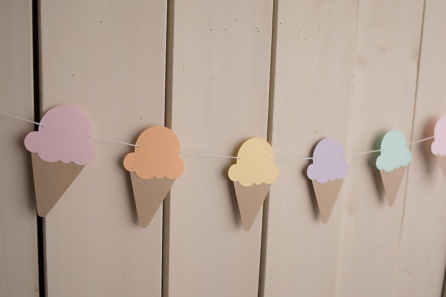 Ice Cream Garland - glitterpaperscissors