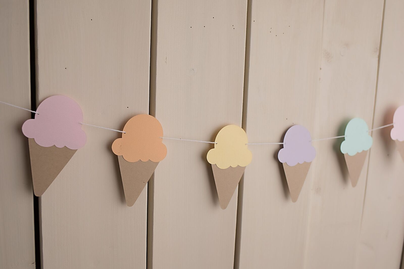 Ice Cream Garland - glitterpaperscissors