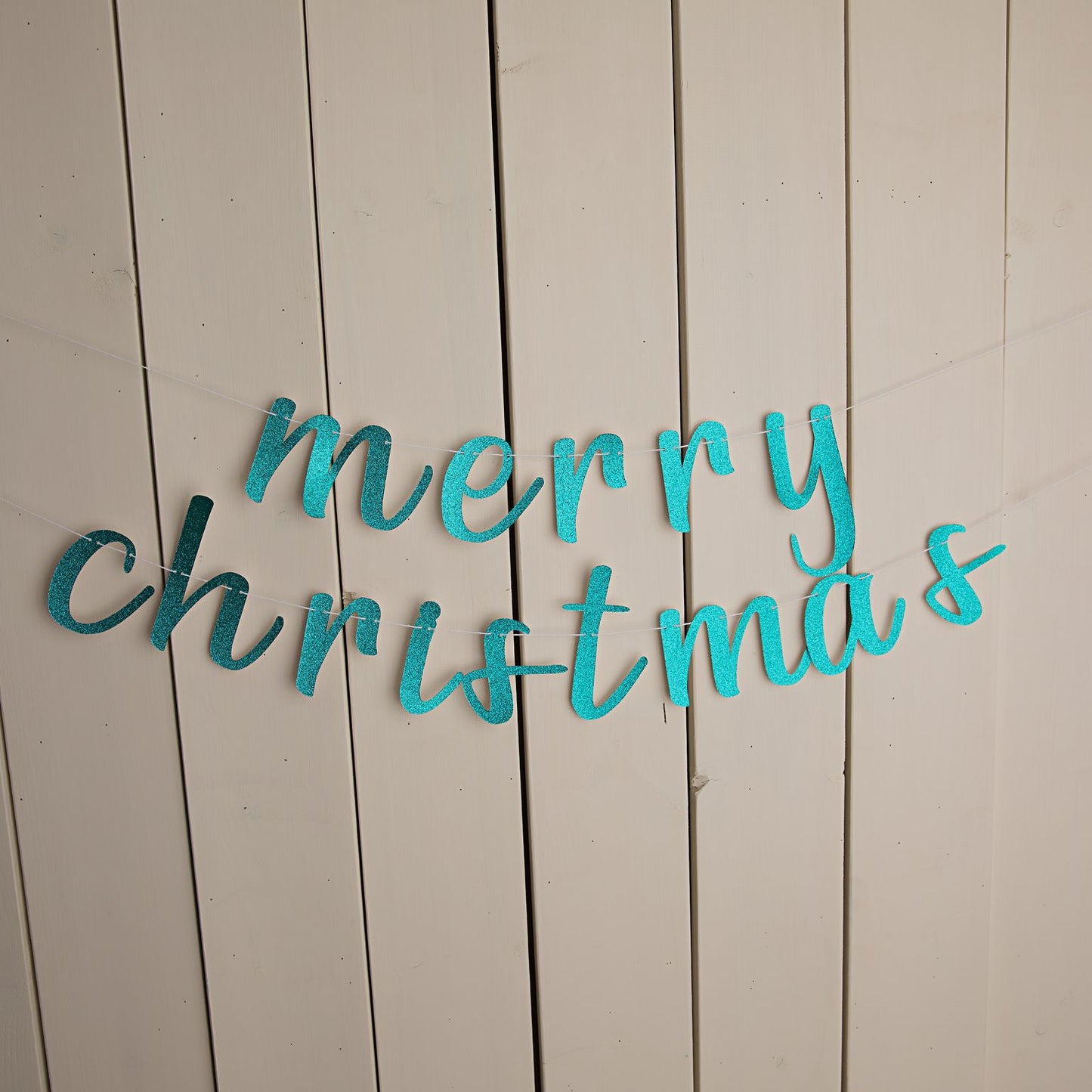 Merry Christmas Banner - glitterpaperscissors