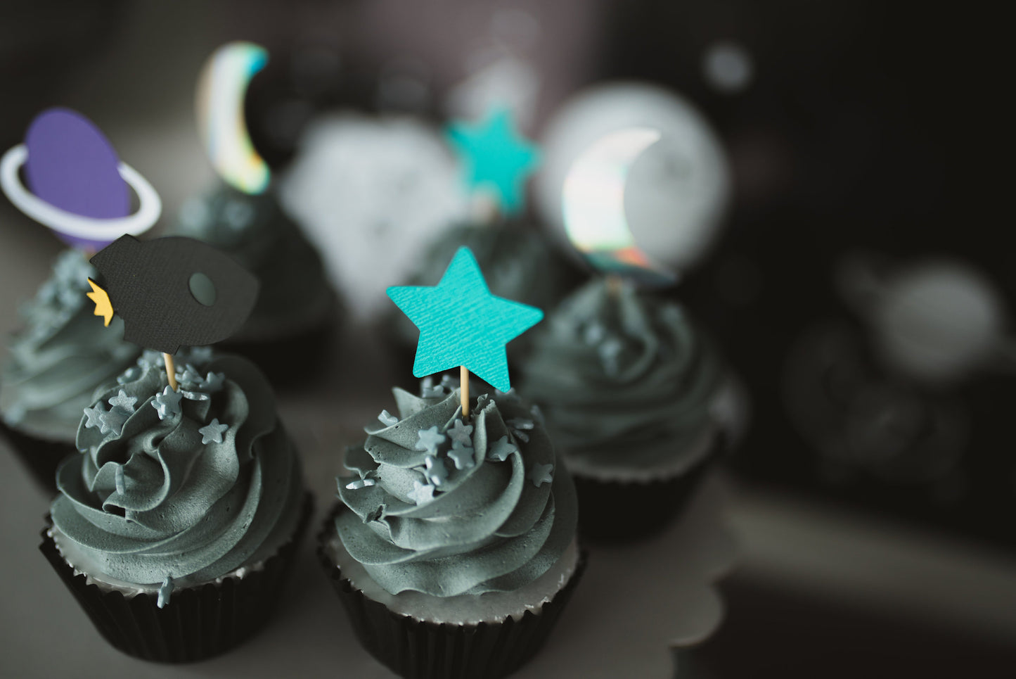 Space Cupcake Toppers - glitterpaperscissors